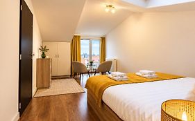 Panoramic Apartment - Central